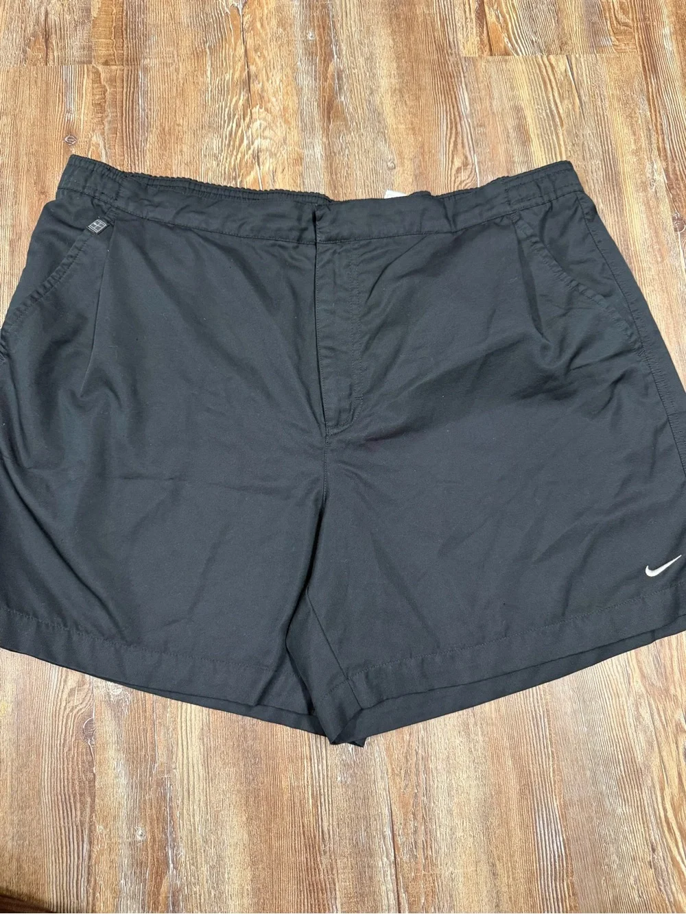 Nike black chubbies shorts size L